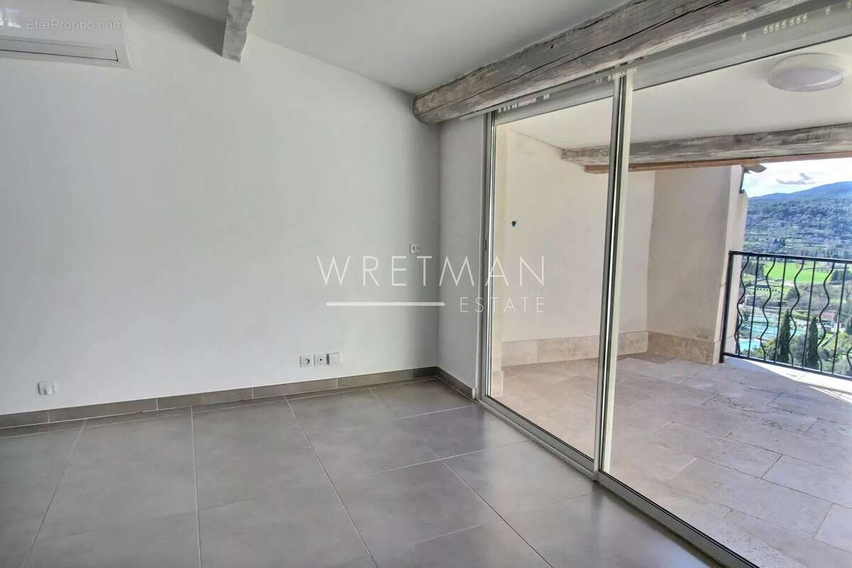 Appartement à FAYENCE