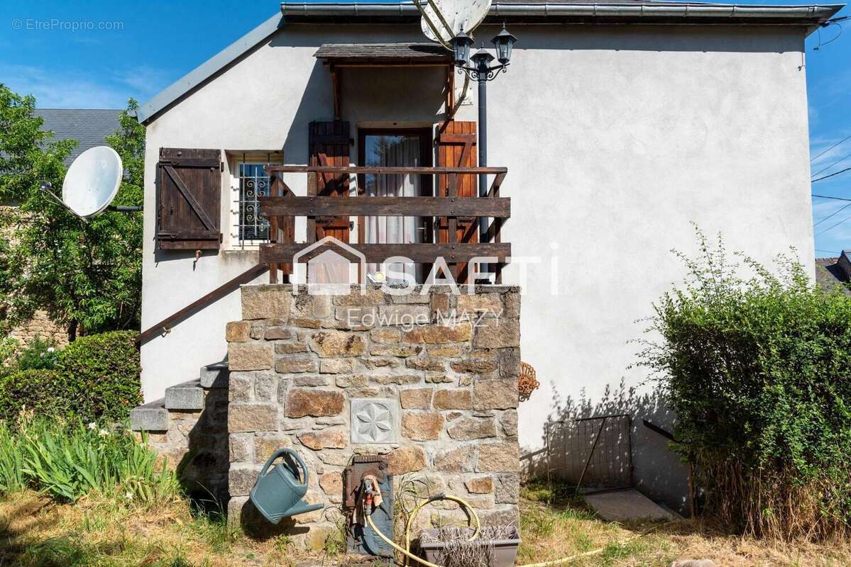 Maison 158 m² à Saint-Priest  - photo 7