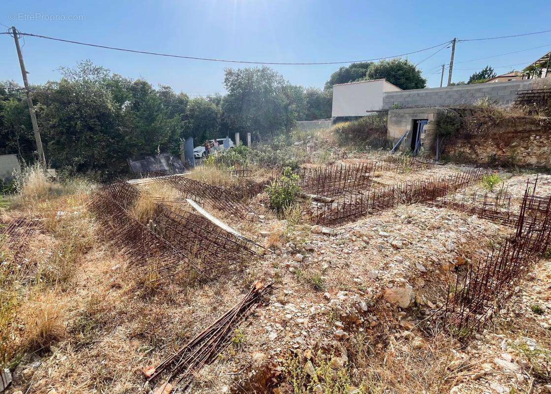 Terrain 636 m² à Ginasservis  - photo 5