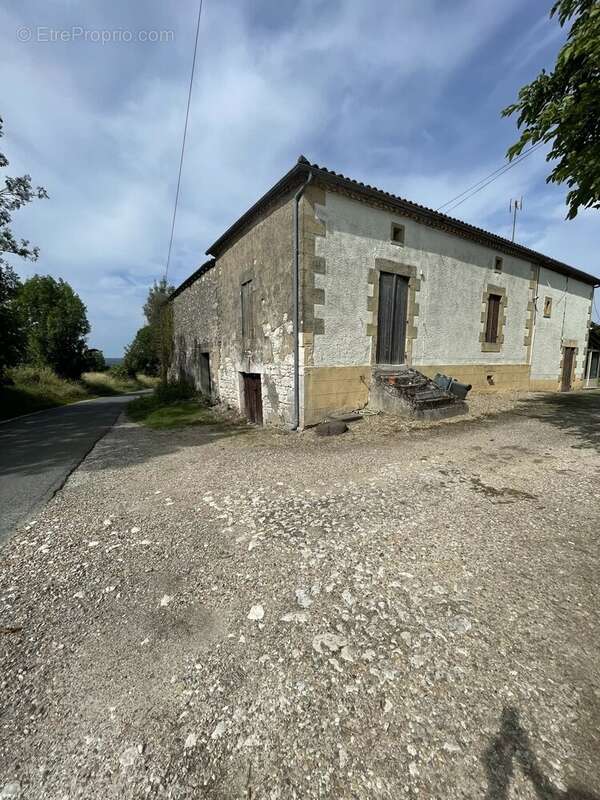 Maison en pierres à la campagne, proche de Bergerac - photo 2
