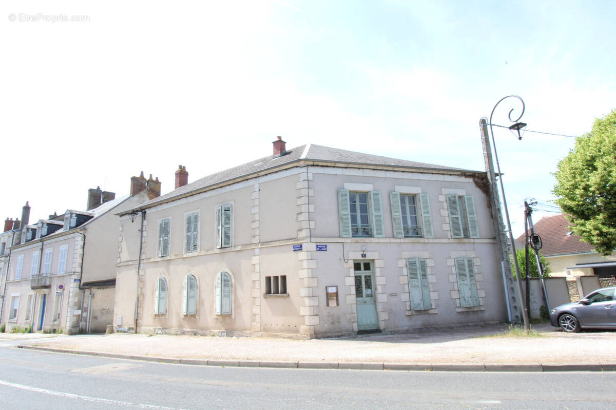 Appartement à LA CHARITE-SUR-LOIRE