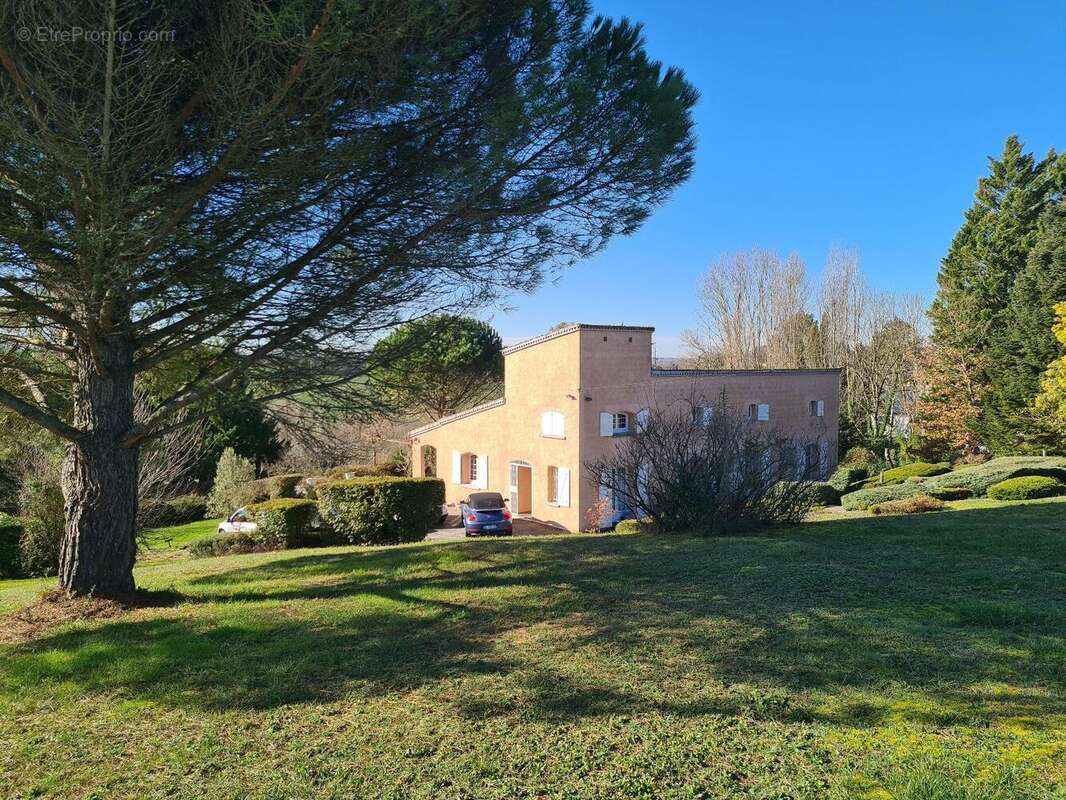   - Maison à MONTASTRUC-LA-CONSEILLERE