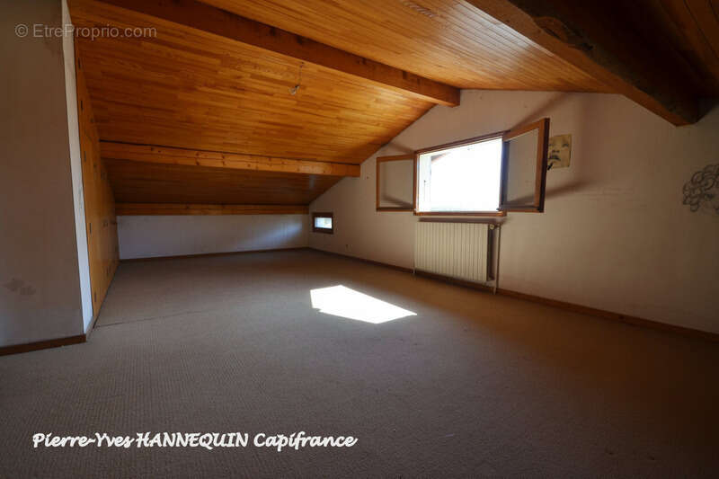 Maison à GILLY-SUR-ISERE