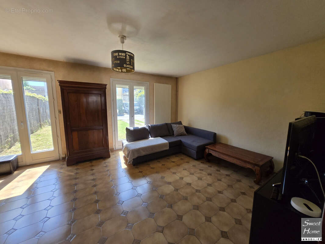 Maison à MAGNY-LES-HAMEAUX
