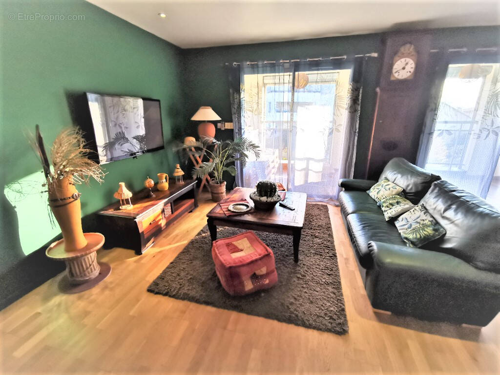 Appartement à MARSEILLE-8E