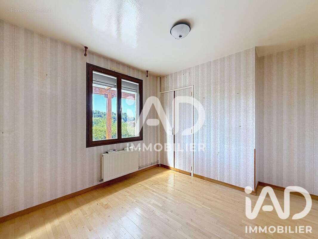 Maison 95 m² à Vienne-Le-Chateau  - photo 6