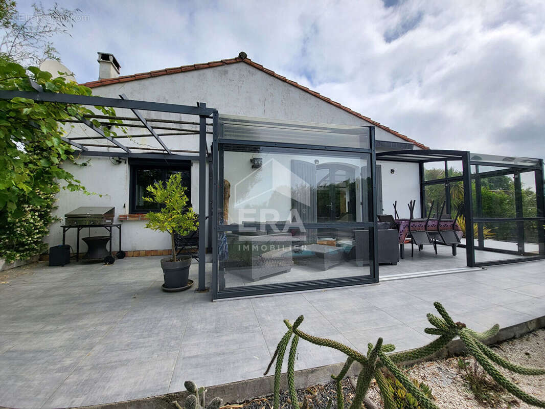Maison à MESCHERS-SUR-GIRONDE