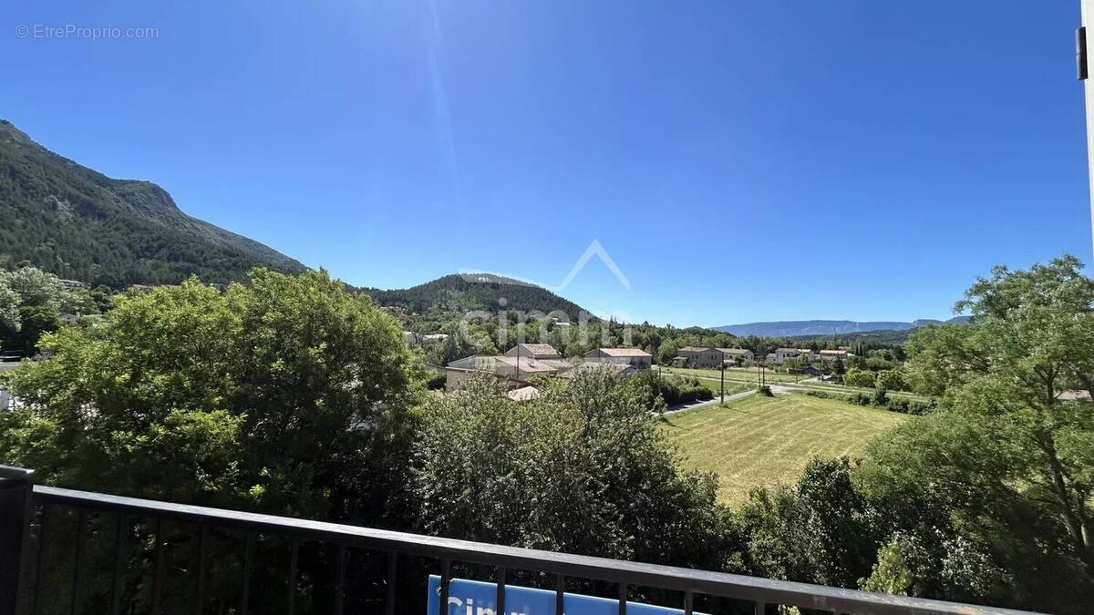 Appartement à SERRES
