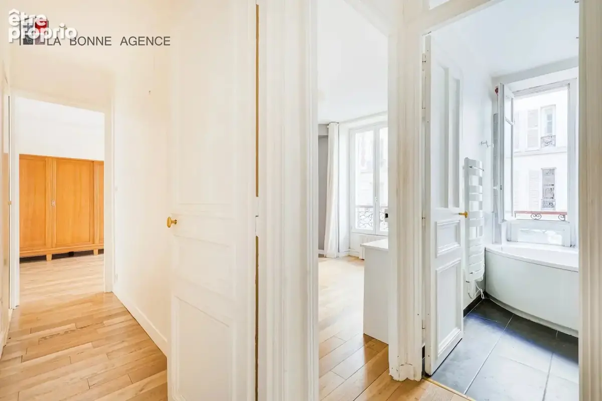 Bel appartement avec grande pièce de vie et deux chambres - photo 11
