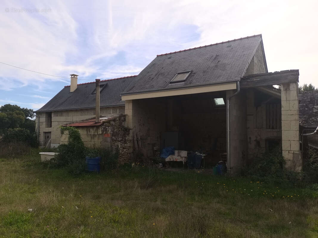 Maison à BEAUMONT-EN-VERON