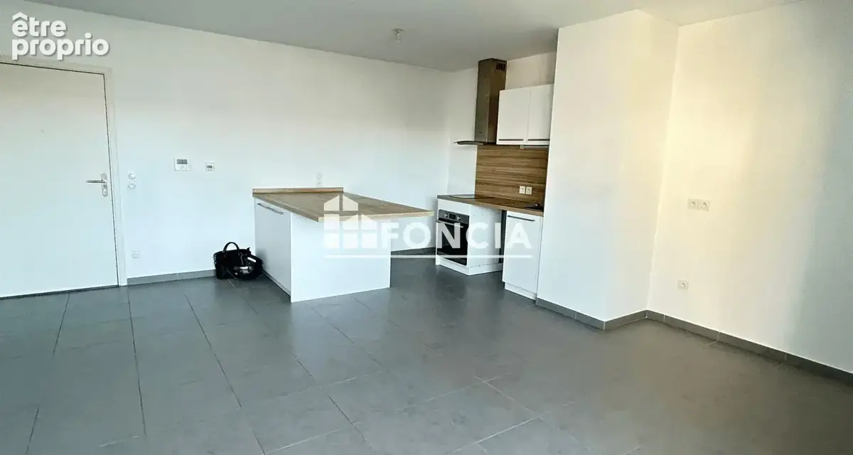 MARSEILLE FLAMMARION / LONGCHAMP - Appartement T2 - 45 m² - terrasse - parking - Exposé Ouest - Résidence 2019 - photo 5