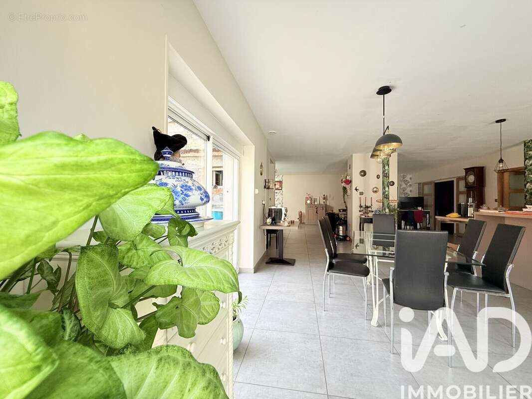 Maison 215 m² à Caudry  - photo 9