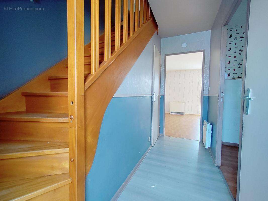 Maison à GRANDVILLIERS