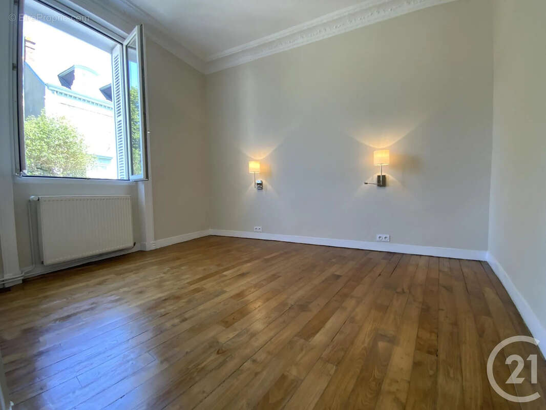 Appartement 80 m² à Dinard  - photo 9