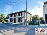 Maison à SAINT-REMY-EN-BOUZEMONT-SAINT-GENEST-ET-ISSON