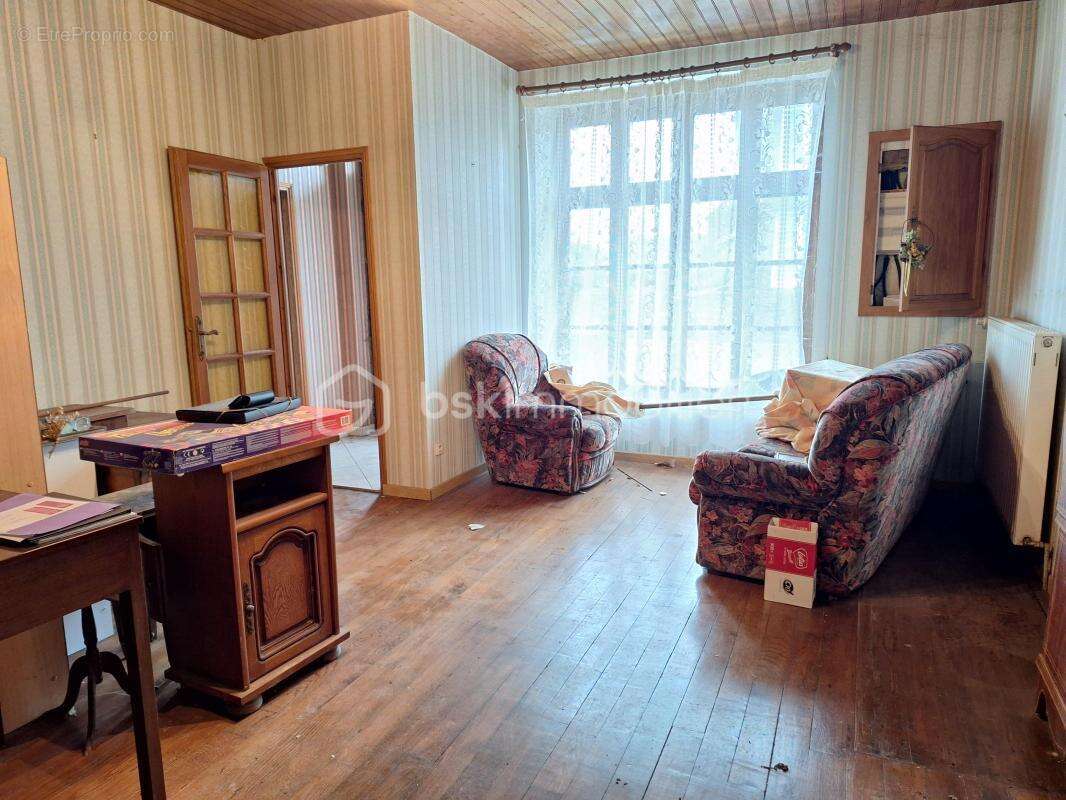 Maison à LESBOIS