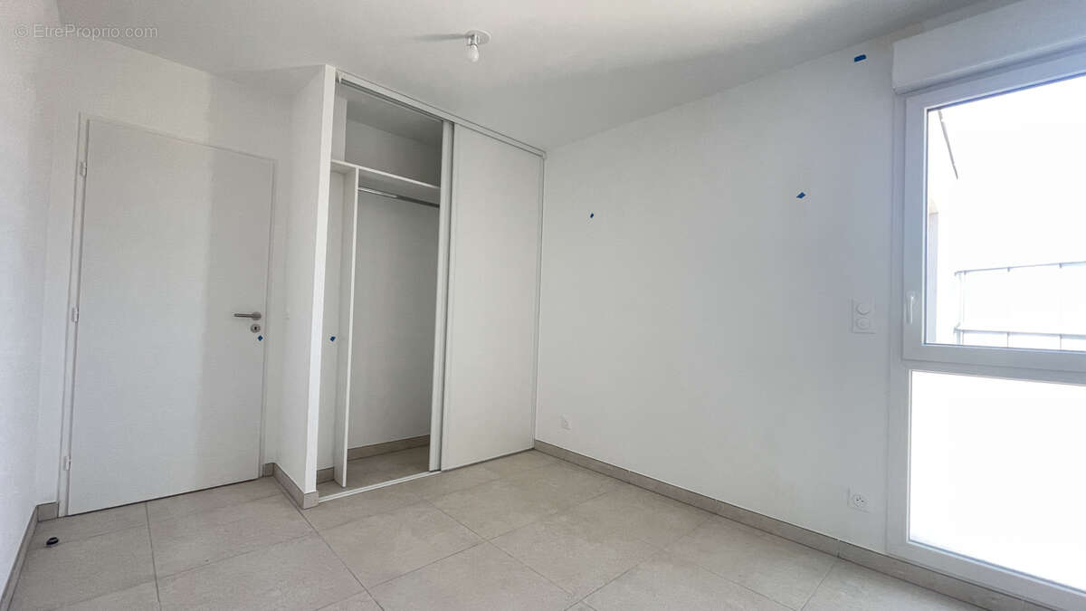 Appartement à VIC-LA-GARDIOLE