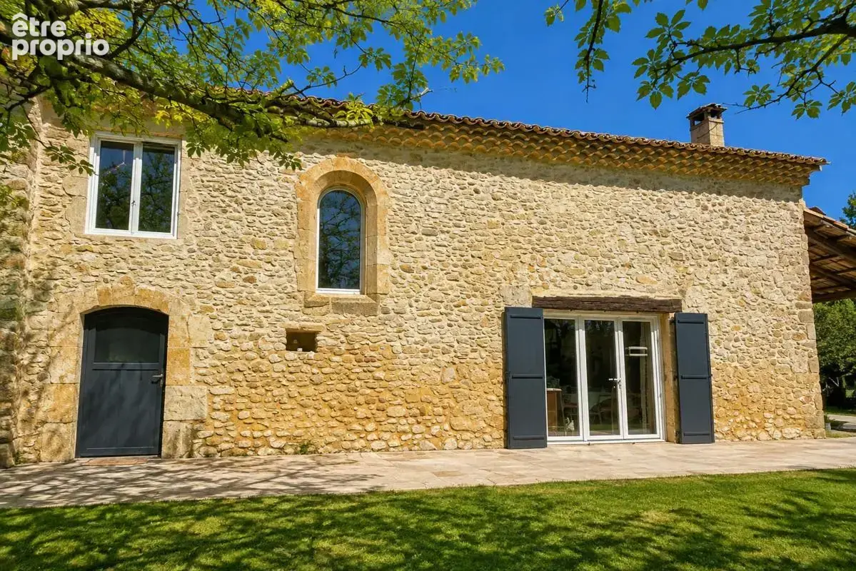 Maison 10 pièces 265 m² à vendre à Caderousse (84860) - photo 2