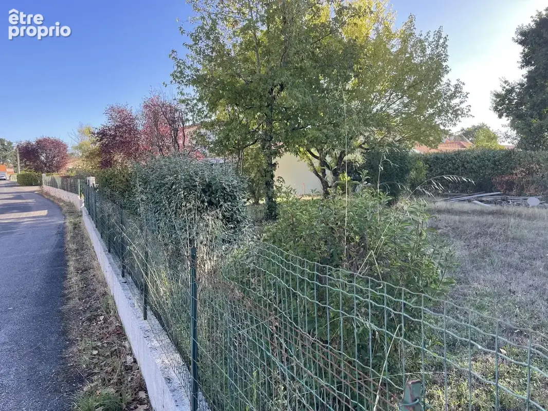 Terrain à bâtir de 400 m² à BASSE-GOULAINE (44) - photo 4