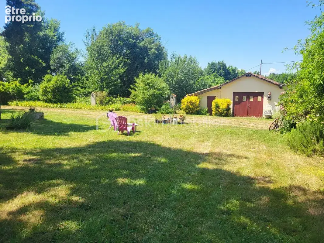 Maison T8 197 m2 terrain 1 ah - photo 17