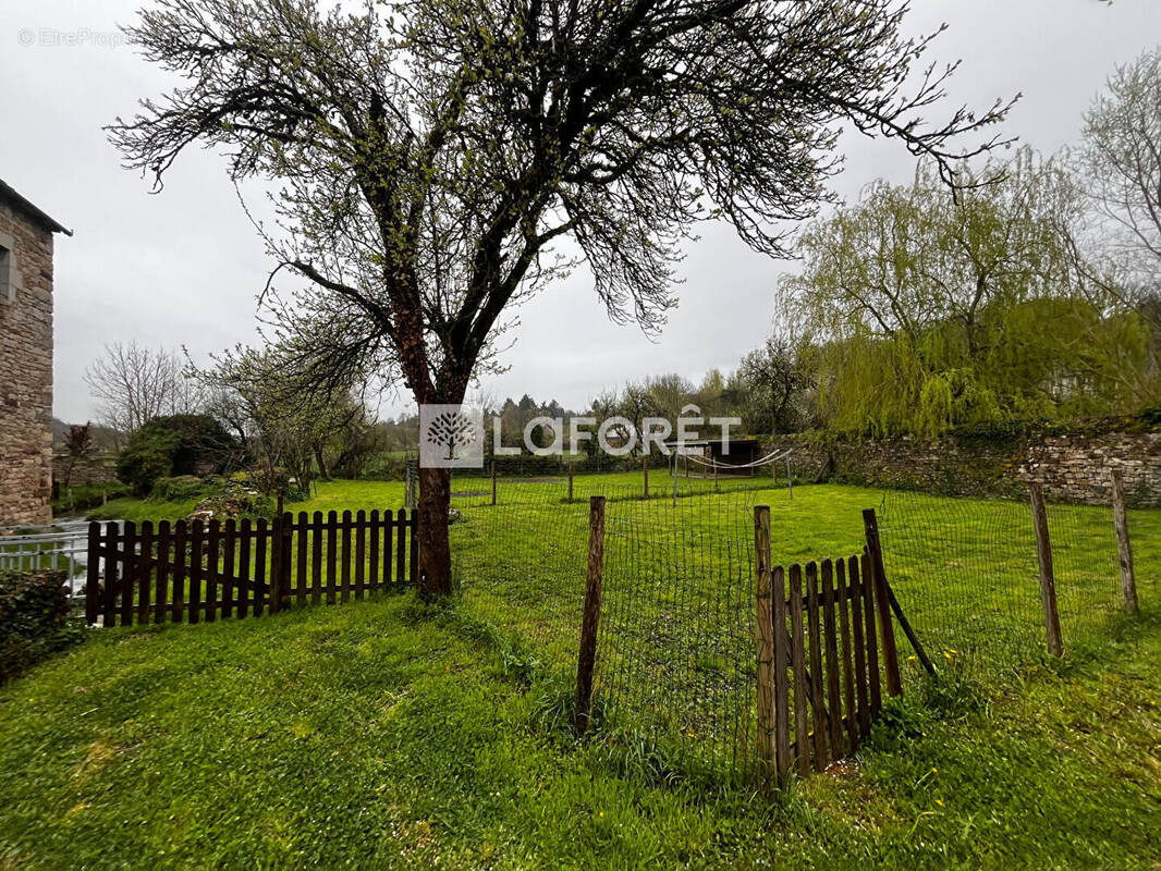 Maison à BERTHOLENE