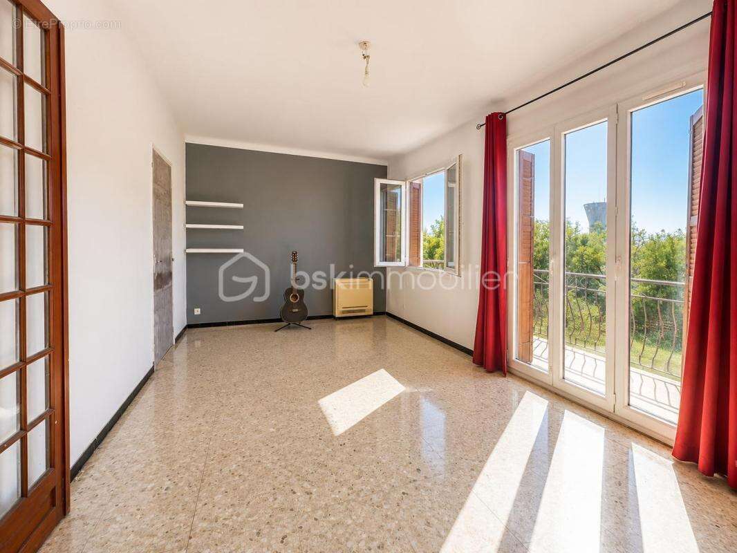 Maison spacieuse et grand terrain à Castelnau-de-Guers - photo 6