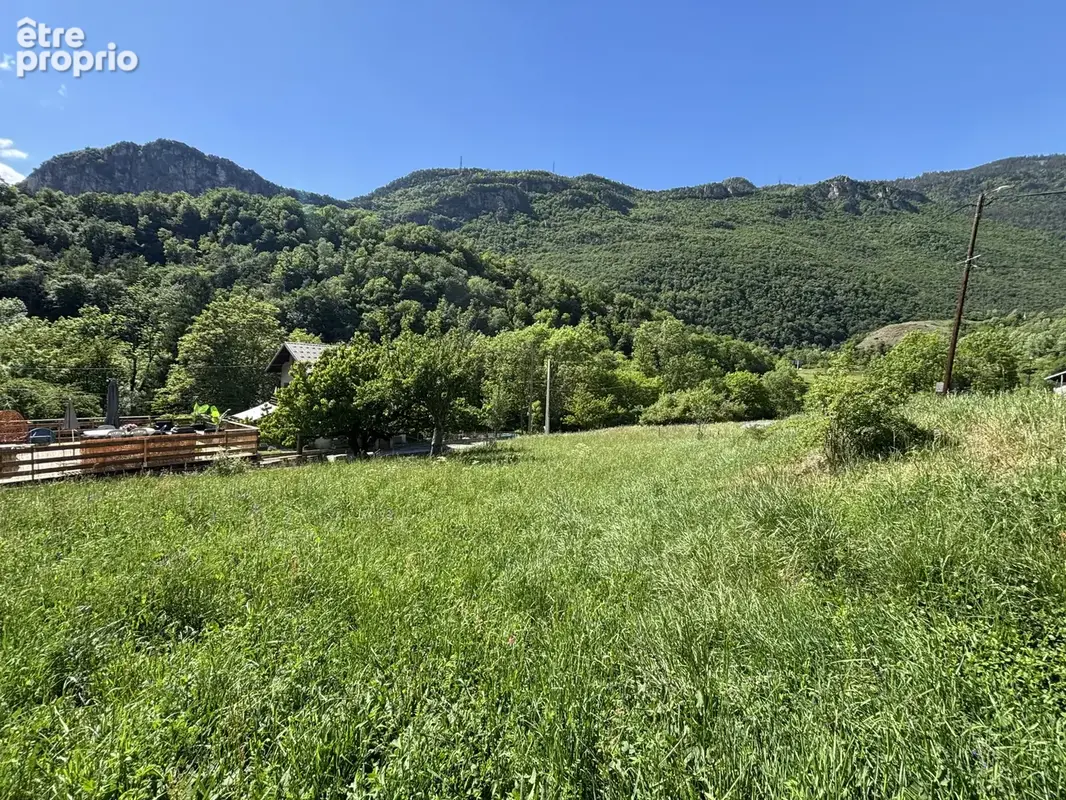 Terrain constructible proche Notre-Dame-du-Pré - photo 2