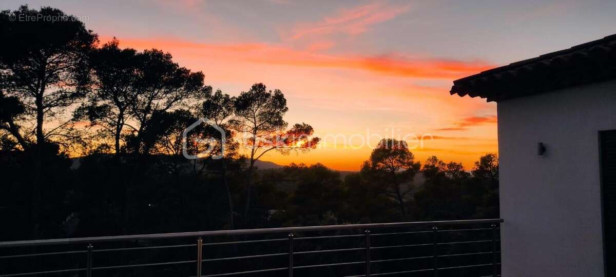 Maison à LE CANNET-DES-MAURES