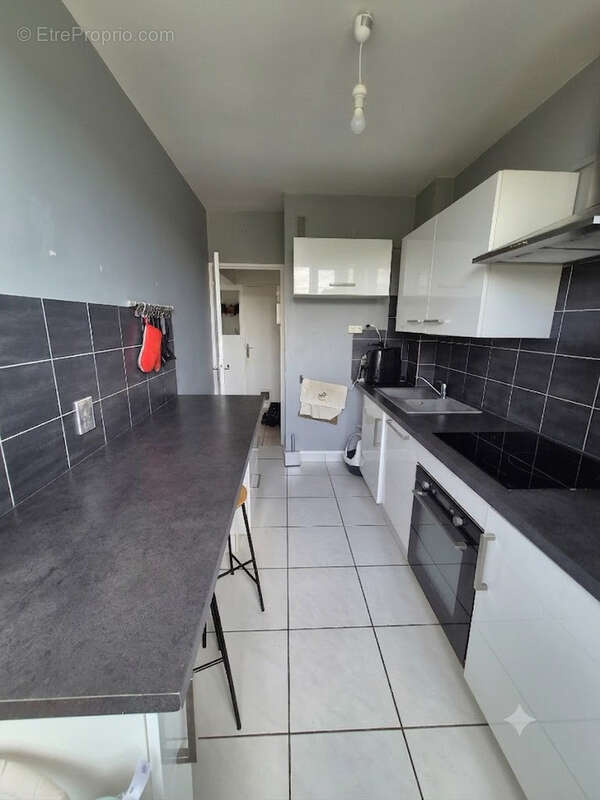 F4 en centre-ville de beynes, superbe appartement clé en main avec 2 parkings et cave ! (rare) - photo 5