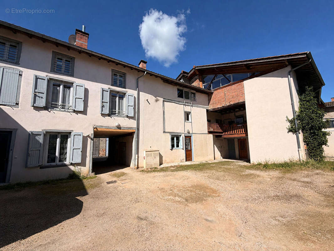 Appartement à CHATILLON-SUR-CHALARONNE