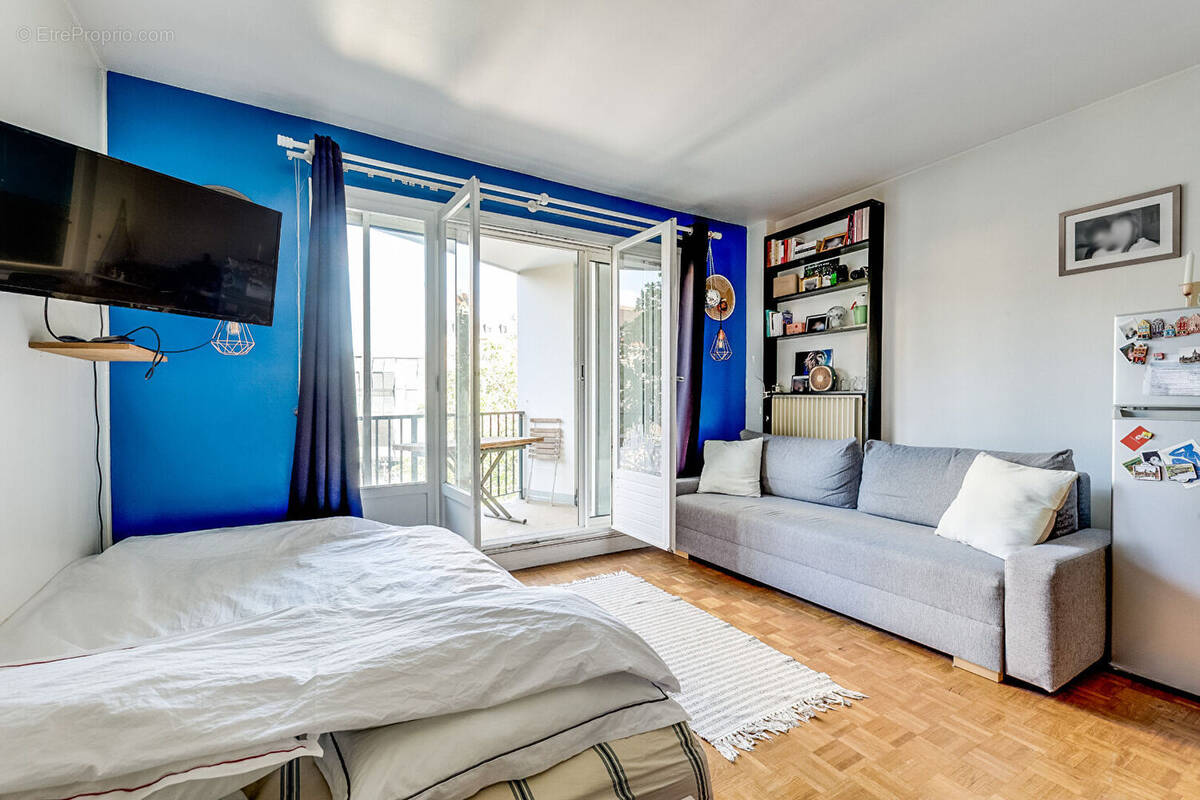 Appartement à PARIS-14E