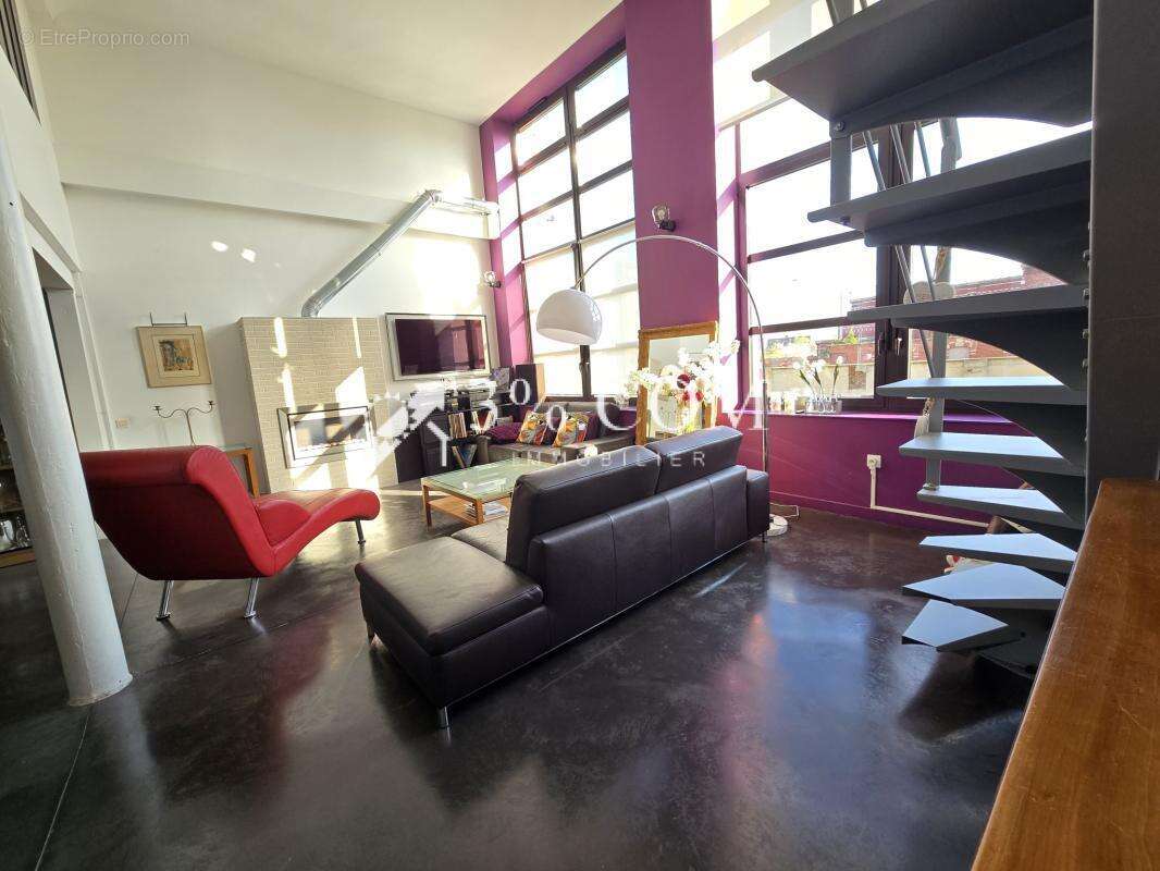 LOFT de 145 m2 avec 3 CH + bureau + parking - photo 3