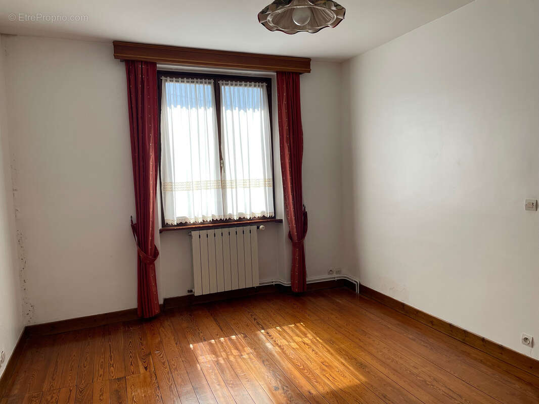 Maison à LA FERTE-GAUCHER