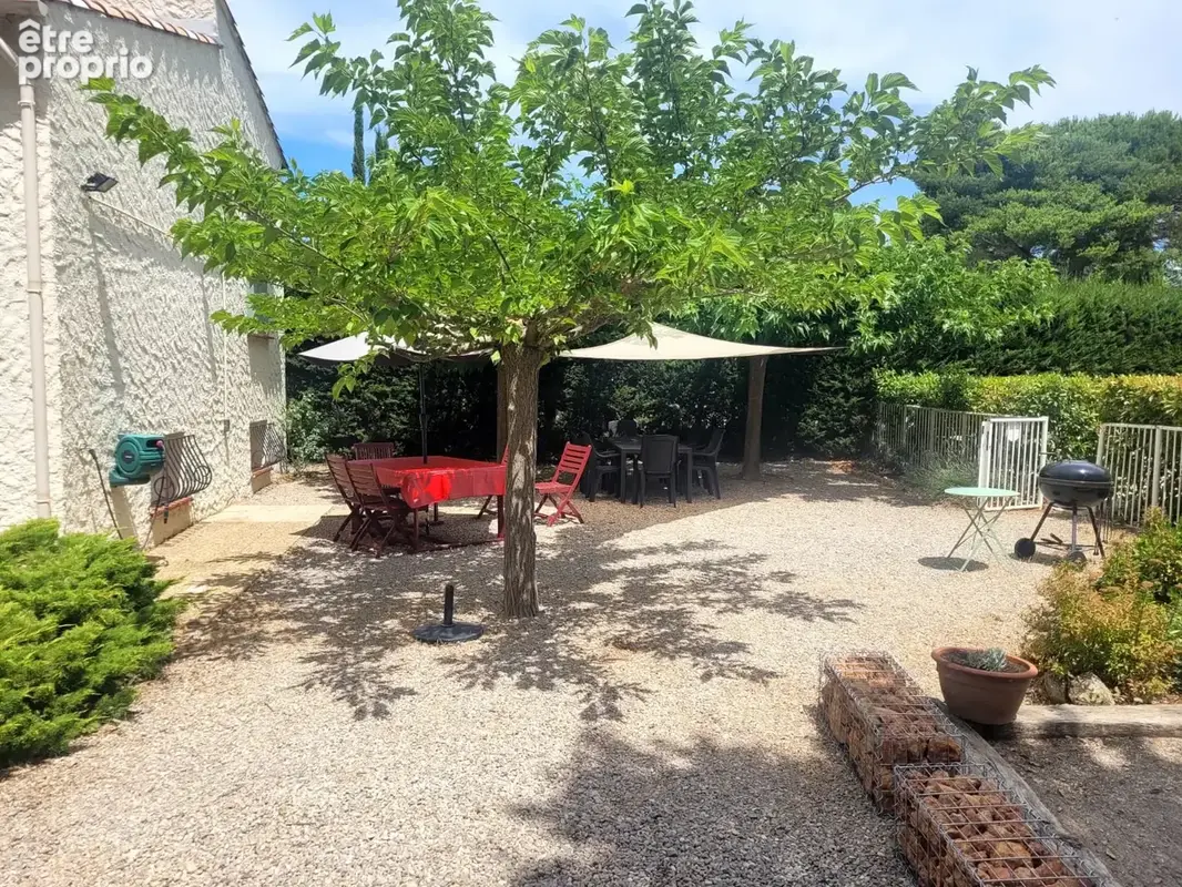 A Régusse, villa sur 2 niveaux avec piscine et garage - photo 16