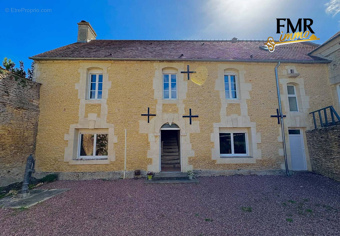 Maison à JORT