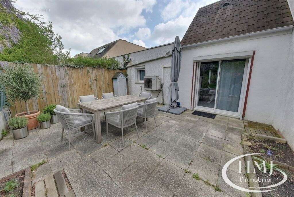 Maison à LISSES