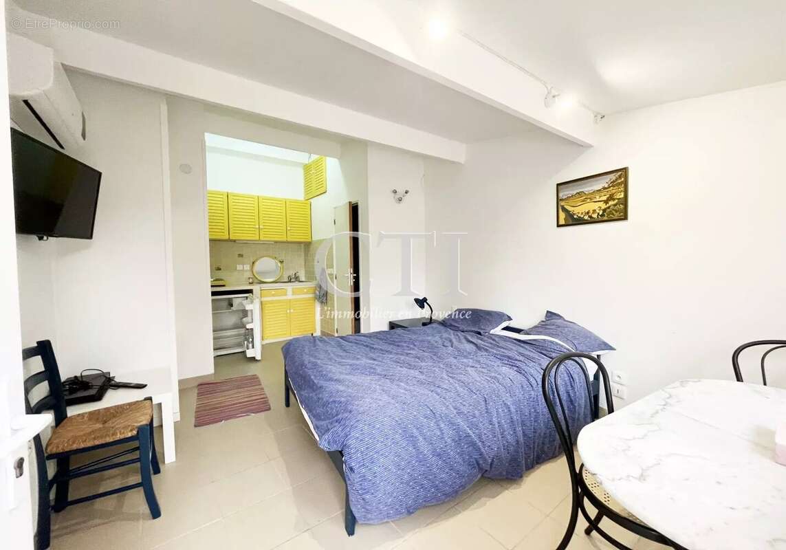 Maison à VAISON-LA-ROMAINE