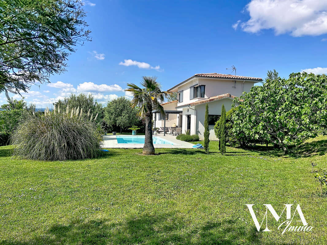 Maison à MONTELIMAR