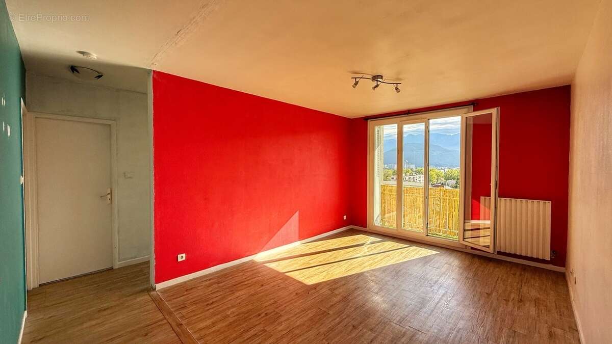 Appartement à ECHIROLLES