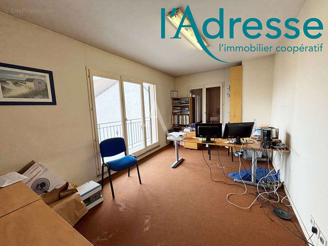 Commerce à NOISY-LE-GRAND