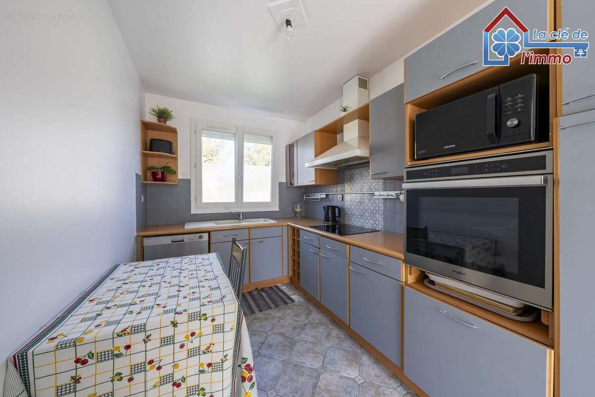 Maison à MOISSY-CRAMAYEL