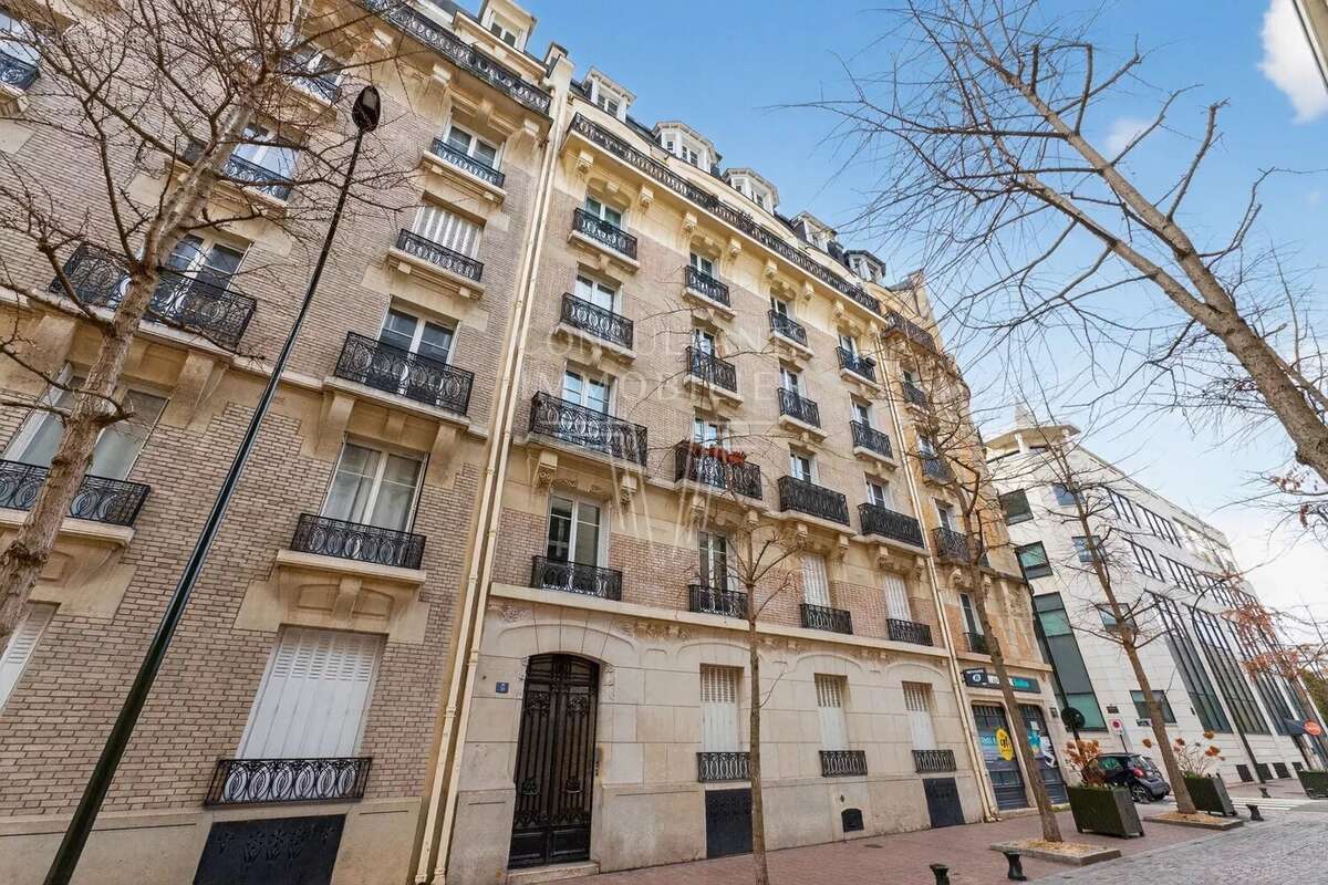Appartement à LEVALLOIS-PERRET