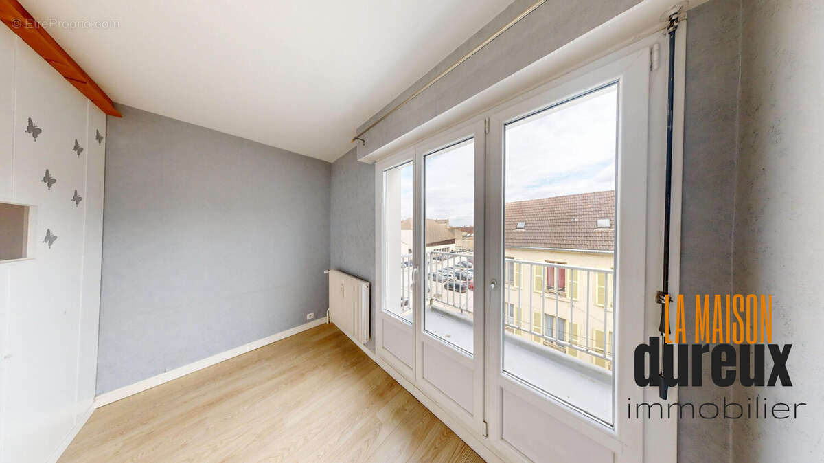 Appartement à GRAY