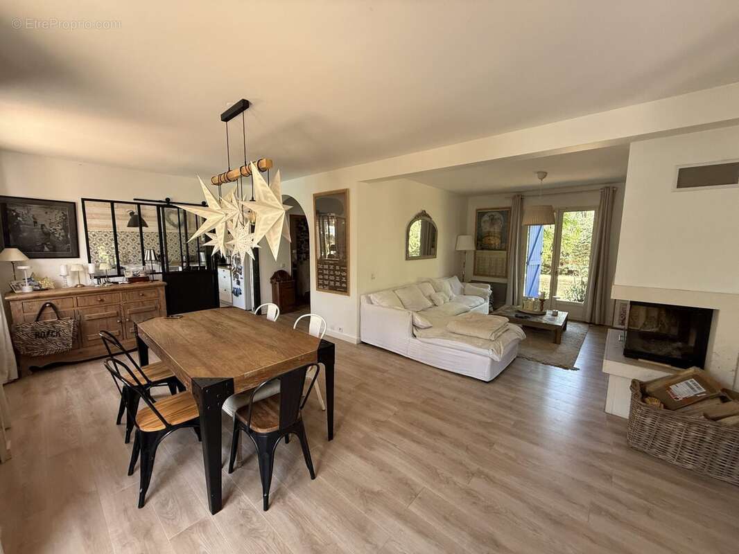 Maison 243 m² à Menville  - photo 6