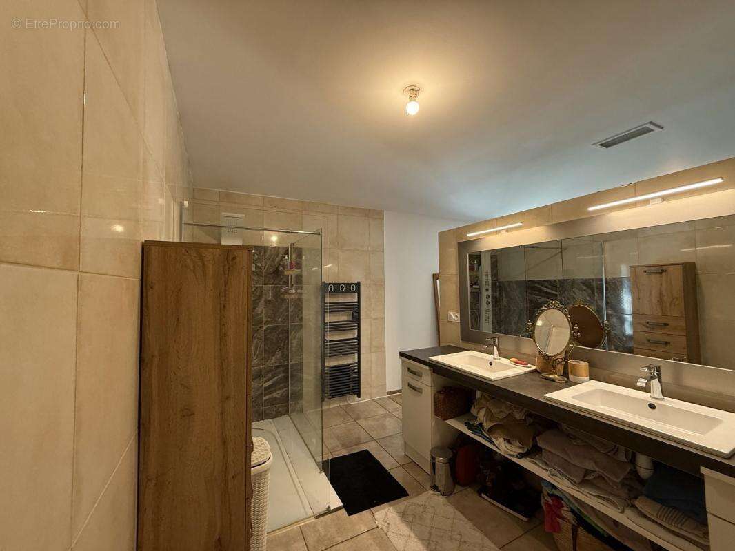 Maison à SAINT-CYPRIEN