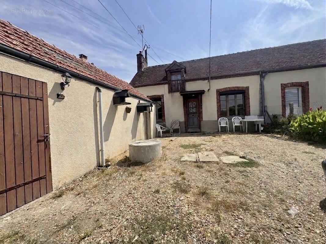 Maison à VARENNES-CHANGY