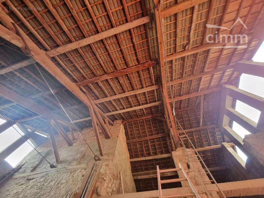 Maison à LA TERRASSE