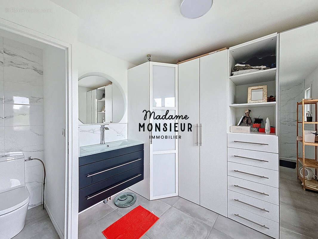 Maison à SAINT-MARCEL-BEL-ACCUEIL