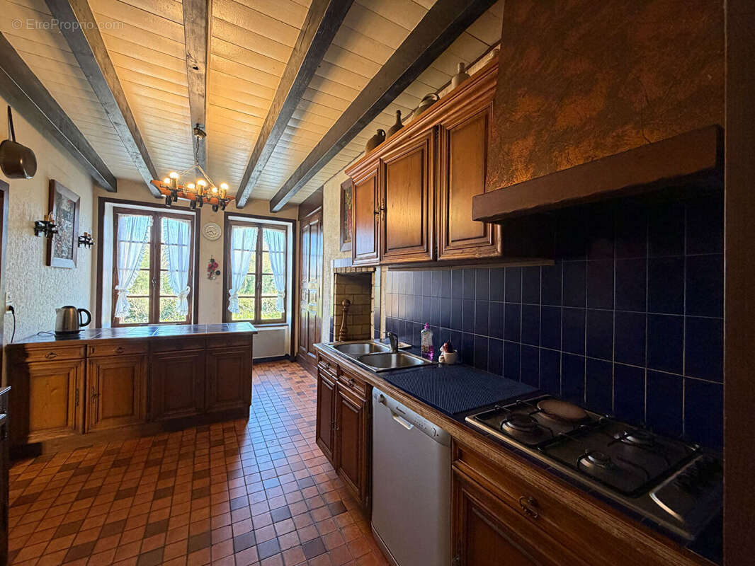 Maison Montvicq 6 pièce(s) 209.38 m2 - photo 4