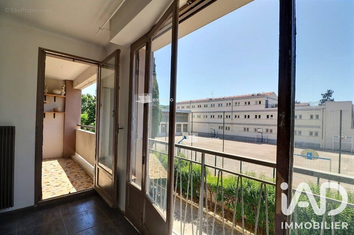 Photo 1 - Appartement à MARSEILLE-9E